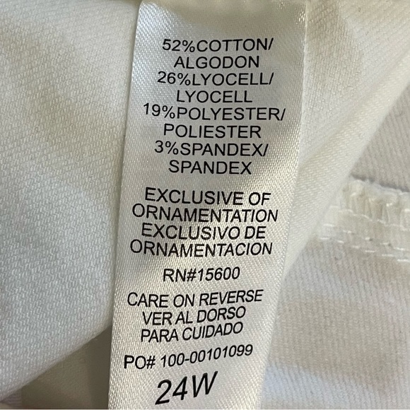 Democracy | White Ab-Solution High Rise Raw Hem Shorts New - Picture 8 of 9